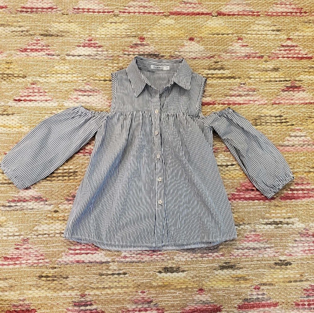 Dessed cold-shoulder pinstriped button up top